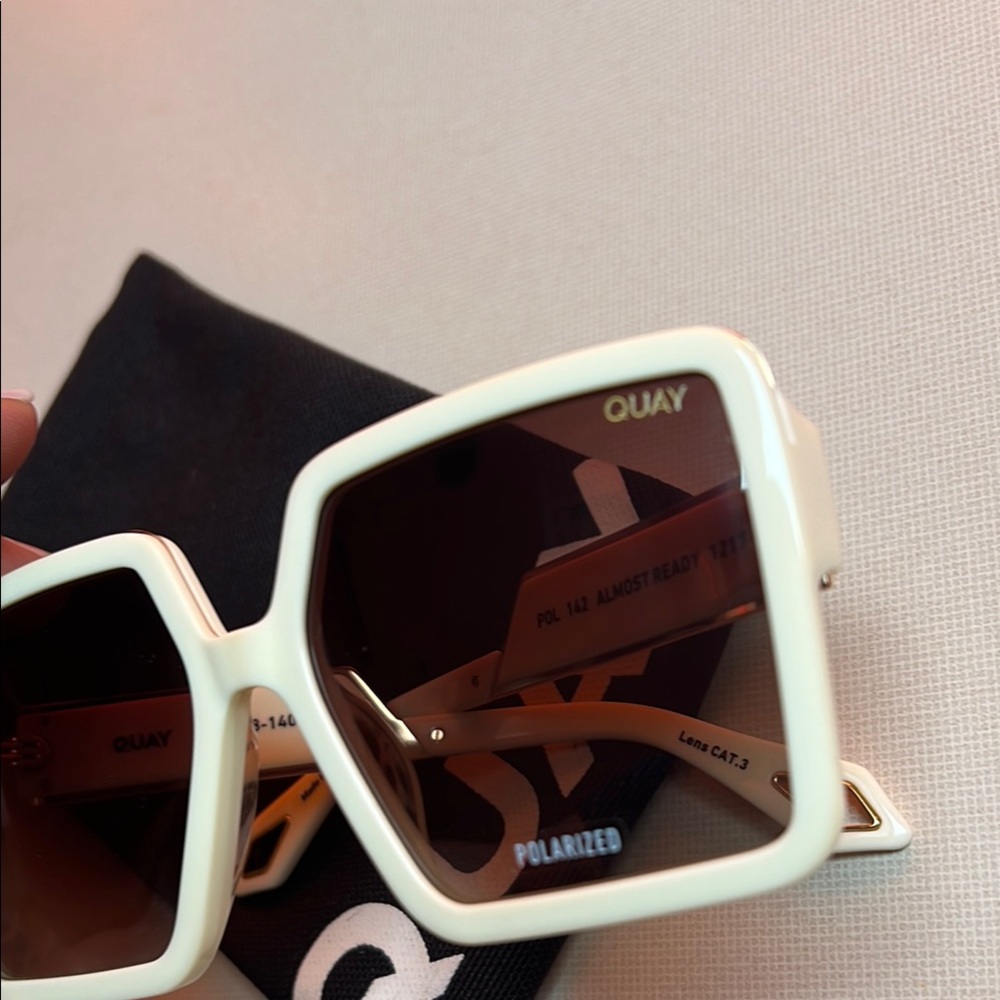 Quay Australia Cream Frame  and brown lenses Polarized Sunglasses NWOT - Picture 6 of 16